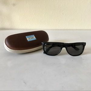 TOMS Unisex Classic 101 Sunglasses